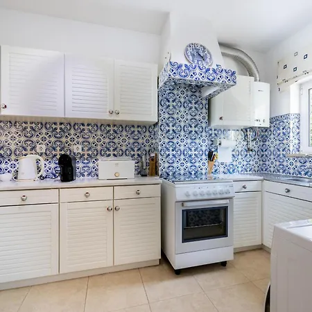 Coolhouses Algarve, Luz, 1 Bed Flat, Floor, A Stone's Throw To The Beach, Casa Isabell Appartamento *