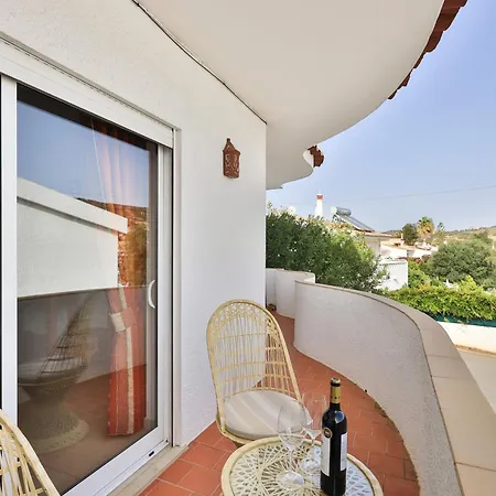 Coolhouses Algarve, Luz, 1 Bed Flat, Floor, A Stone's Throw To The Beach, Casa Isabell * Luz