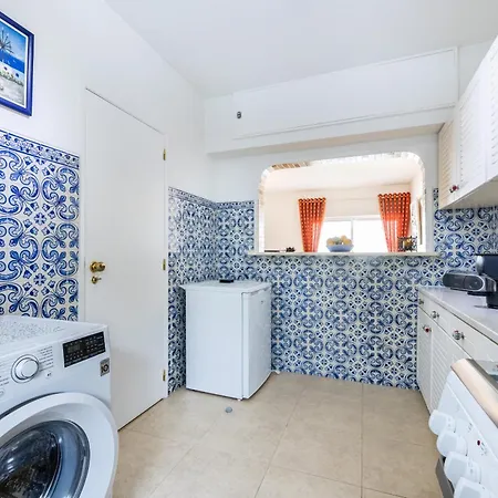 Coolhouses Algarve, Luz, 1 Bed Flat, Floor, A Stone's Throw To The Beach, Casa Isabell Apartamento Luz